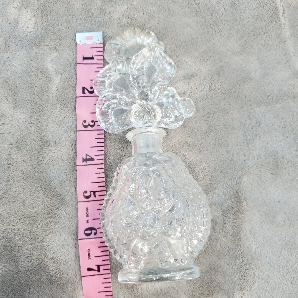 N/A cut glass
